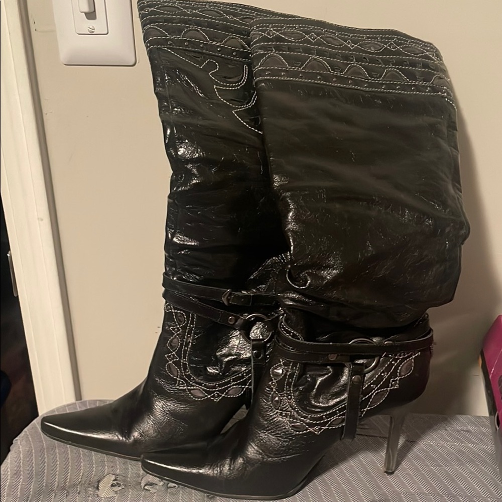 Dollhouse Black Heeled Boots with Stiletto and Glossy Finish